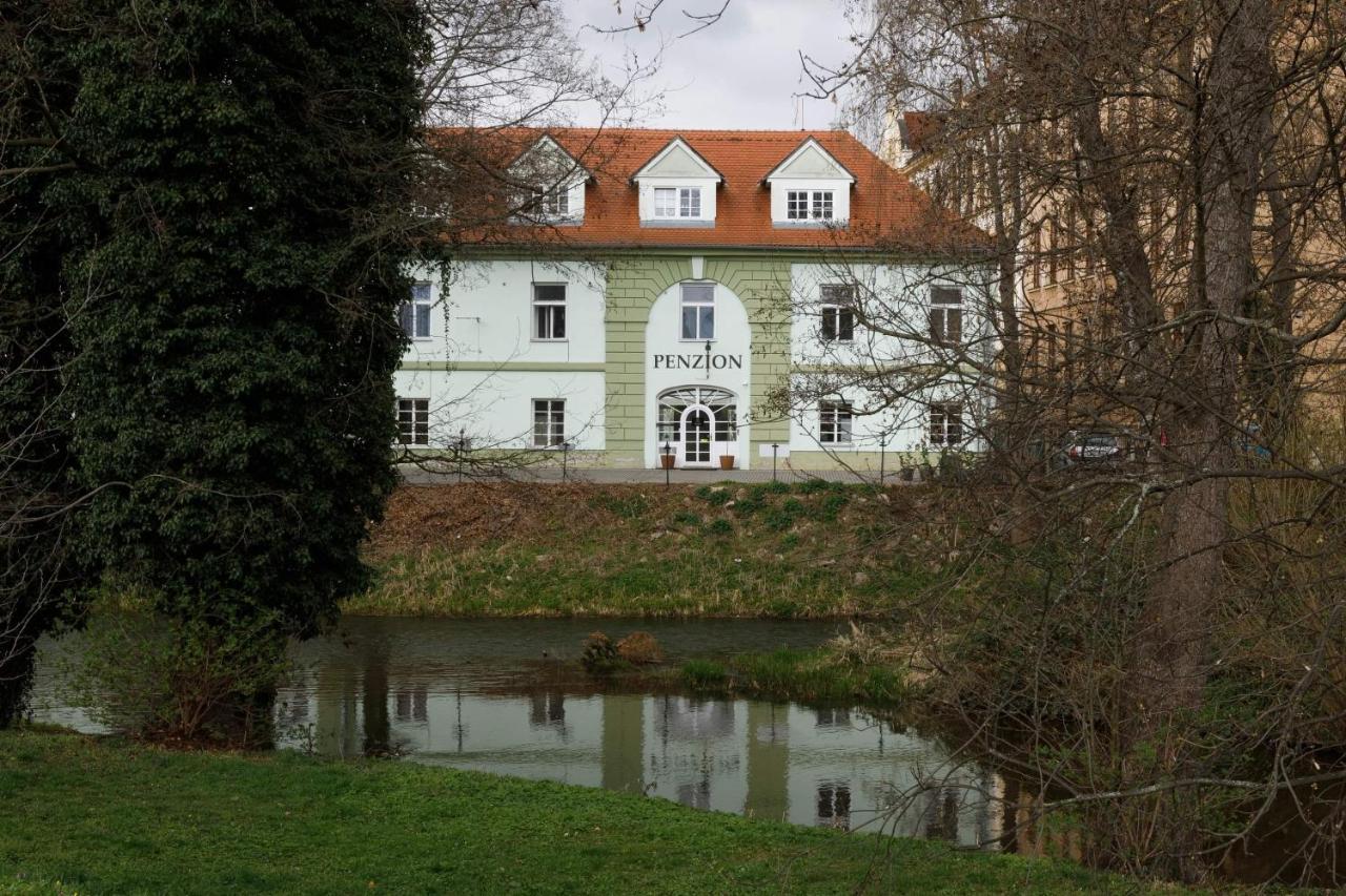 Litvan Sunset Apartments Ceske Budejovice Kültér fotó
